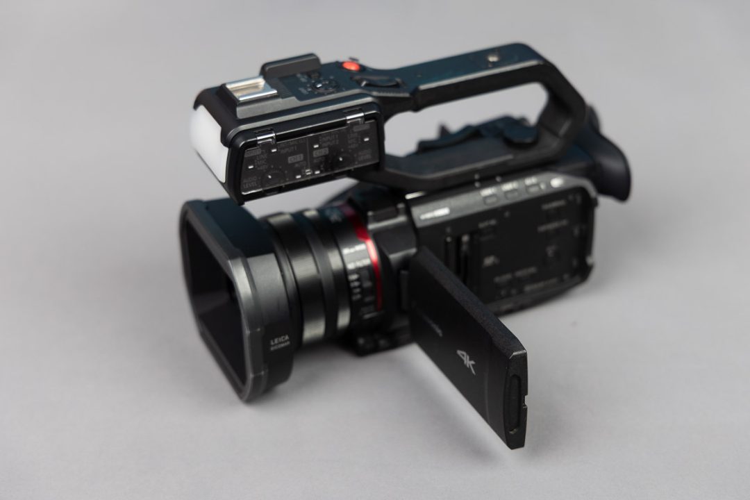 PANASONIC AG-CX20