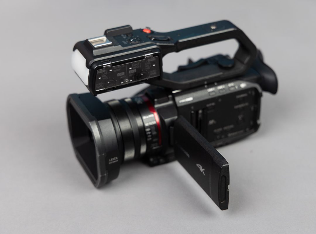 PANASONIC AG-CX20